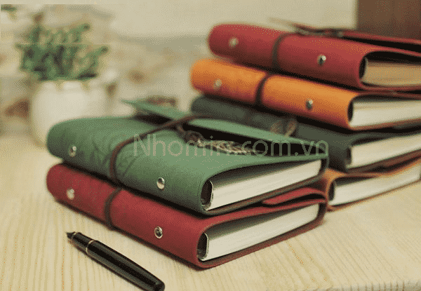 5 bước trong quy trình sản xuất sổ tay da của Nhóm In