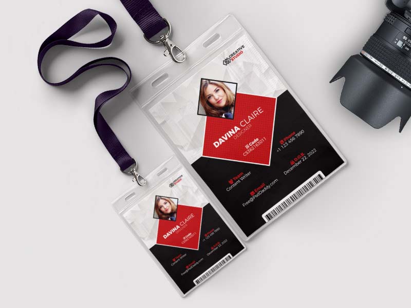 mẫu thẻ đeo thiết kế bởi creative studio