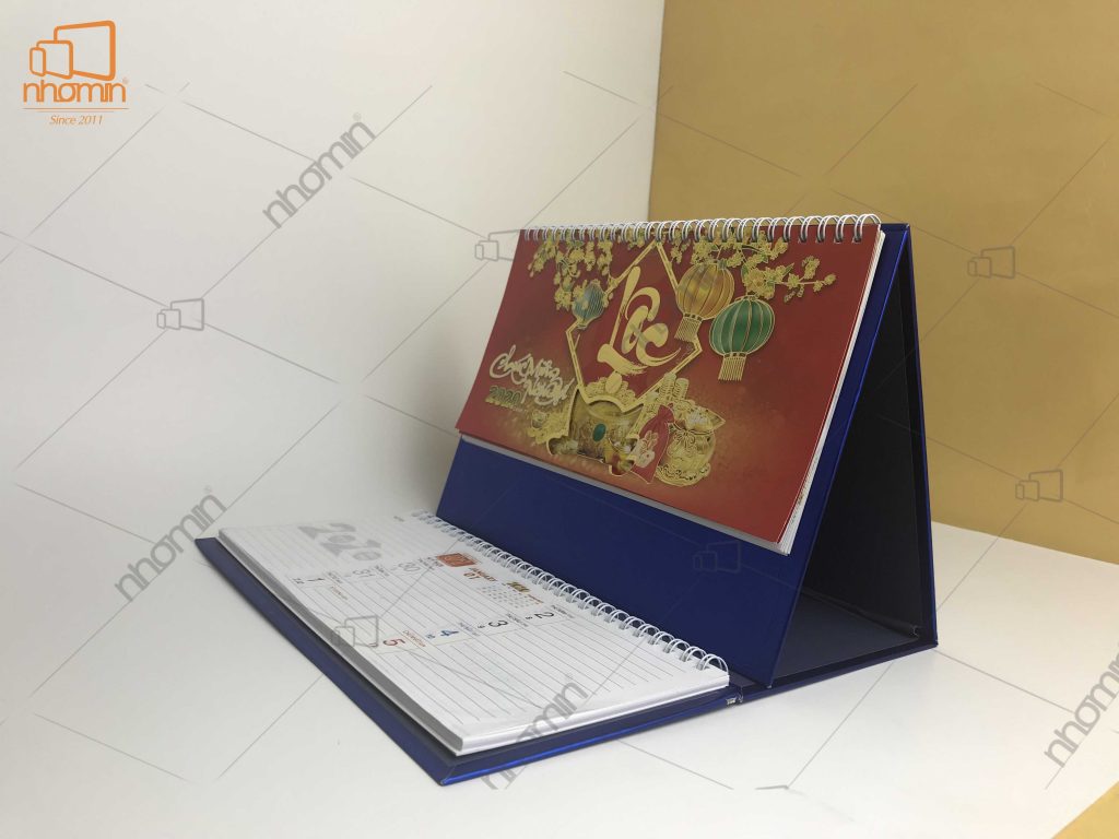 lịch để bàn 2020