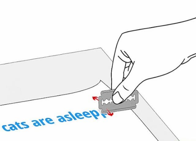 Cách làm bay mực in trên giấy bằng dao lam