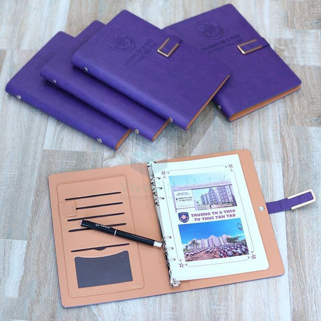 Sổ tay gập 2 bìa còng với gam màu xanh nổi bật
