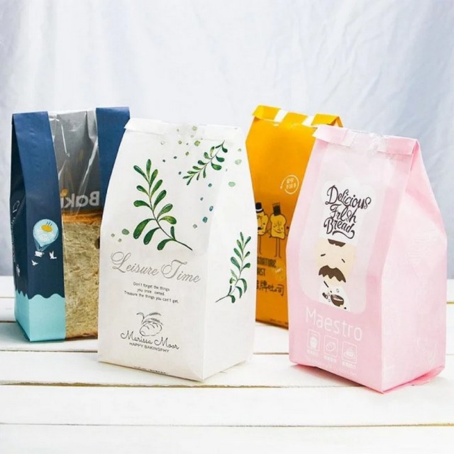 Mẫu túi giấy Kraft bền đẹp, tiện lợi 